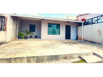 Remate de casa en Don Bosco, Las Acacias # 2238 cvd