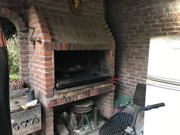 CASA EN BANFIELD O. ACEPTA PERMUTA!APTO CREDITO!