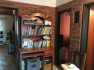 CASA EN BANFIELD O. ACEPTA PERMUTA!APTO CREDITO!