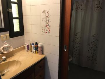 CASA EN BANFIELD O. ACEPTA PERMUTA!APTO CREDITO!