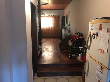 CASA EN BANFIELD O. ACEPTA PERMUTA!APTO CREDITO!