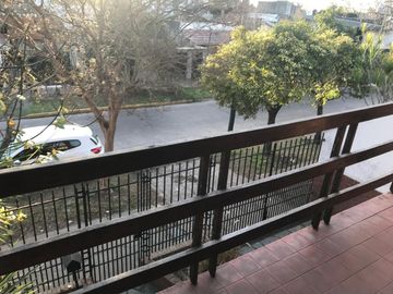 CASA EN BANFIELD O. ACEPTA PERMUTA!APTO CREDITO!