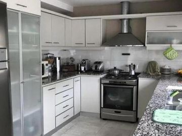 Casa en venta - 8 Dormitorios 5 Baños - Cochera - 1.160Mts2 - Villa Ballester