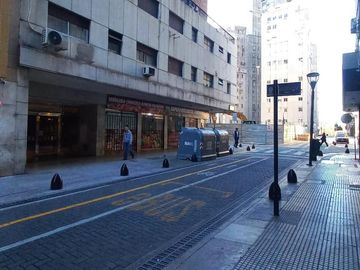 Centro Plaza San Martin, 2 ambientes con patio, excelente ubicacion, apto credito, vivienda, profes