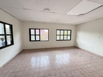 Oportunidad de Inversión! 3 departamentos en VENTA, Av. Soldati al 800, frente al Parque 9 de Julio