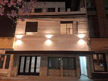 Oportunidad de Inversión! 3 departamentos en VENTA, Av. Soldati al 800, frente al Parque 9 de Julio