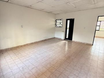 Oportunidad de Inversión! 3 departamentos en VENTA, Av. Soldati al 800, frente al Parque 9 de Julio