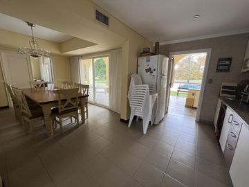 Country Saint Thomas sur Canning