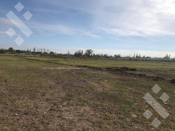 VENTA LOTE 800M2 BARRIO CERRADO 