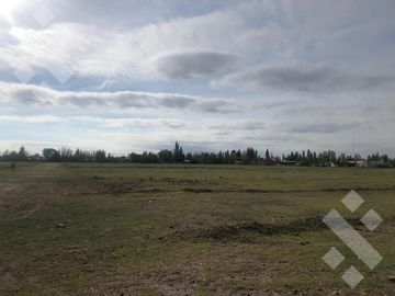 VENTA LOTE 800M2 BARRIO CERRADO 