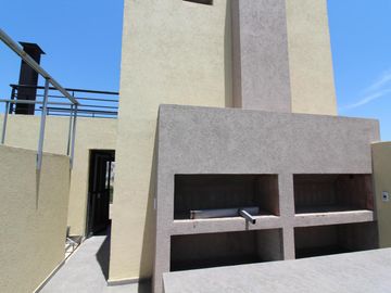 Hermoso Dto en  Ovidio Lagos 56 -  1 dorm. c/ balcon - Calefactor y AA CC