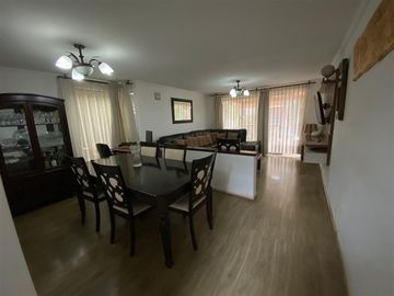 Casa en Venta en AV CAMINO SAN JOSE DE MAIPO 05879