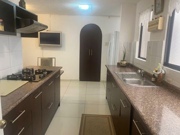 Se vende amplio Departamento en Cochapata