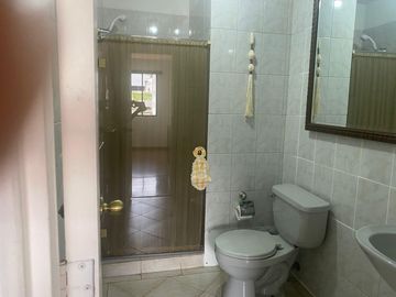 Se vende amplio Departamento en Cochapata