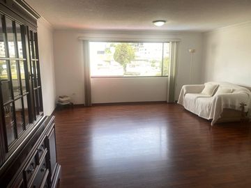 Se vende amplio Departamento en Cochapata