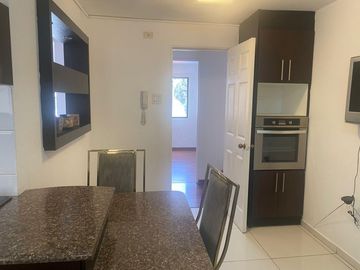 Se vende amplio Departamento en Cochapata