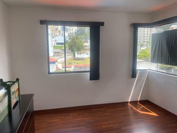 Se vende amplio Departamento en Cochapata