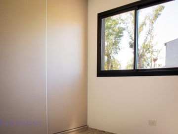 Casa 4 amb a estrenar en Alvarez del Bosque con Pileta