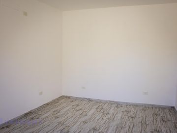 Casa 4 amb a estrenar en Alvarez del Bosque con Pileta