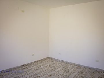 Casa 4 amb a estrenar en Alvarez del Bosque con Pileta
