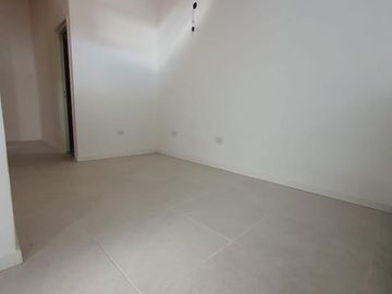 PH DE 3 AMBIENTES A ESTRENAR CON JARDIN Y TERRAZA EN VENTA. FLORIDA OESTE