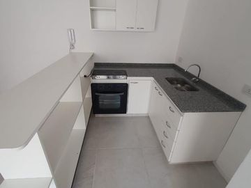 PH DE 3 AMBIENTES A ESTRENAR CON JARDIN Y TERRAZA EN VENTA. FLORIDA OESTE