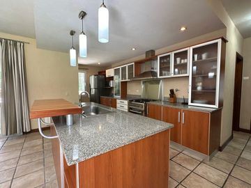 Casa en Venta - 3 Dormitorios 2 Baños - 1042mts2 - Pinamar