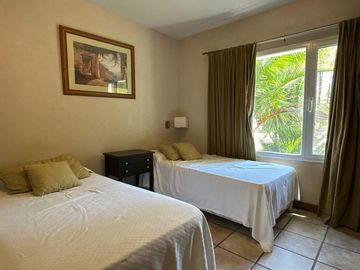 Casa en Venta - 3 Dormitorios 2 Baños - 1042mts2 - Pinamar