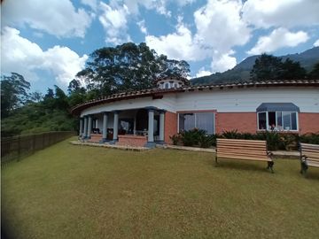CASA ENVIGADO - EL ESCOBERO