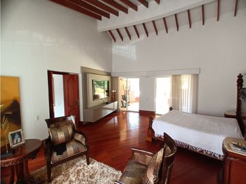 CASA ENVIGADO - EL ESCOBERO