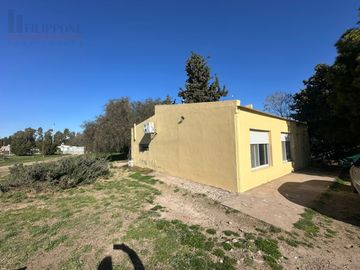 Casaquinta de 2 dormitorios en venta - B° Los Chañares