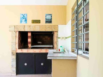 Casa 4 ambientes en Venta en Cañuelas con pileta