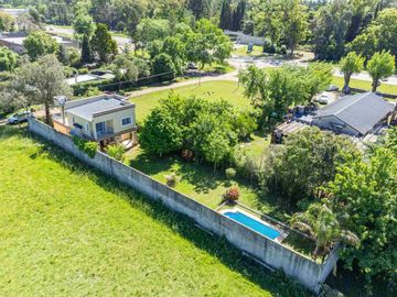 Casa 4 ambientes en Venta en Cañuelas con pileta