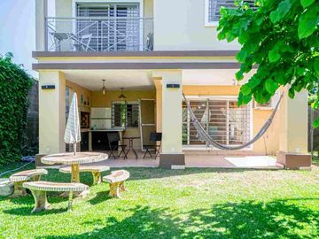 Casa 4 ambientes en Venta en Cañuelas con pileta