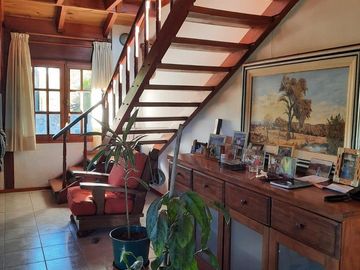 Casa en venta - 2 Dormitorios 3 Baños - 1.240Mts2 - Río Ceballos