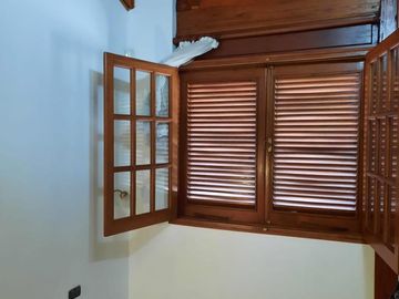 Casa en venta - 2 Dormitorios 3 Baños - 1.240Mts2 - Río Ceballos