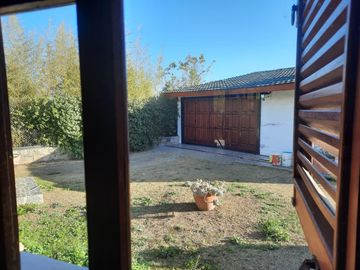 Casa en venta - 2 Dormitorios 3 Baños - 1.240Mts2 - Río Ceballos