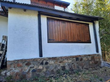 Casa en venta - 2 Dormitorios 3 Baños - 1.240Mts2 - Río Ceballos