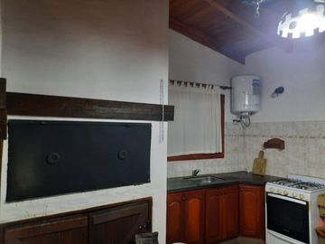 Casa en venta - 2 Dormitorios 3 Baños - 1.240Mts2 - Río Ceballos