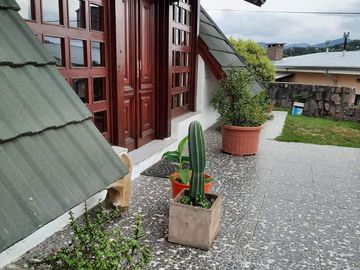 Casa en venta - 2 Dormitorios 3 Baños - 1.240Mts2 - Río Ceballos