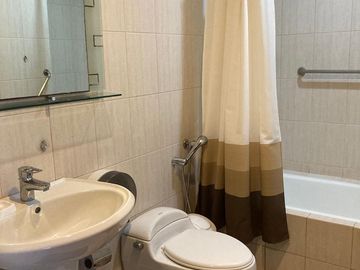 Alquiler de suite en Punta centinela, edificio Torre 1000, AndA.