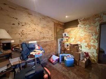 APTO CREDITO ACEPTA PERMUTA CASA 5 AMBIENTES CON COCHERA Y PARRILLA EN BALLESTER