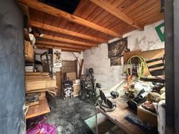 APTO CREDITO ACEPTA PERMUTA CASA 5 AMBIENTES CON COCHERA Y PARRILLA EN BALLESTER