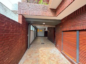 Casa en  50 entre 22 y 23