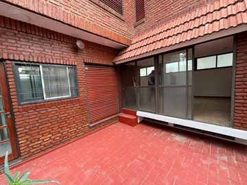 Casa en  50 entre 22 y 23