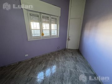Venta PH en Liniers tipo casa 4 ambs con garaje