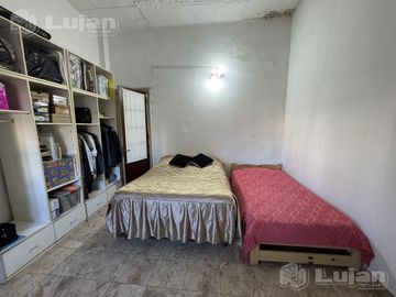 Venta PH en Liniers tipo casa 4 ambs con garaje