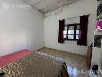 Venta PH en Liniers tipo casa 4 ambs con garaje