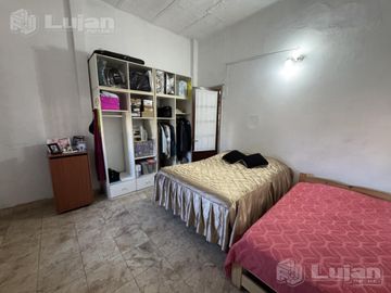Venta PH en Liniers tipo casa 4 ambs con garaje