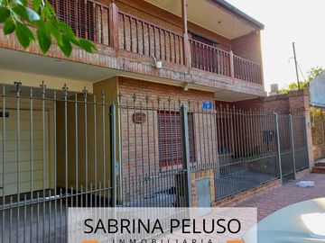 VENTA CASA 4 AMBIENTE MORENO